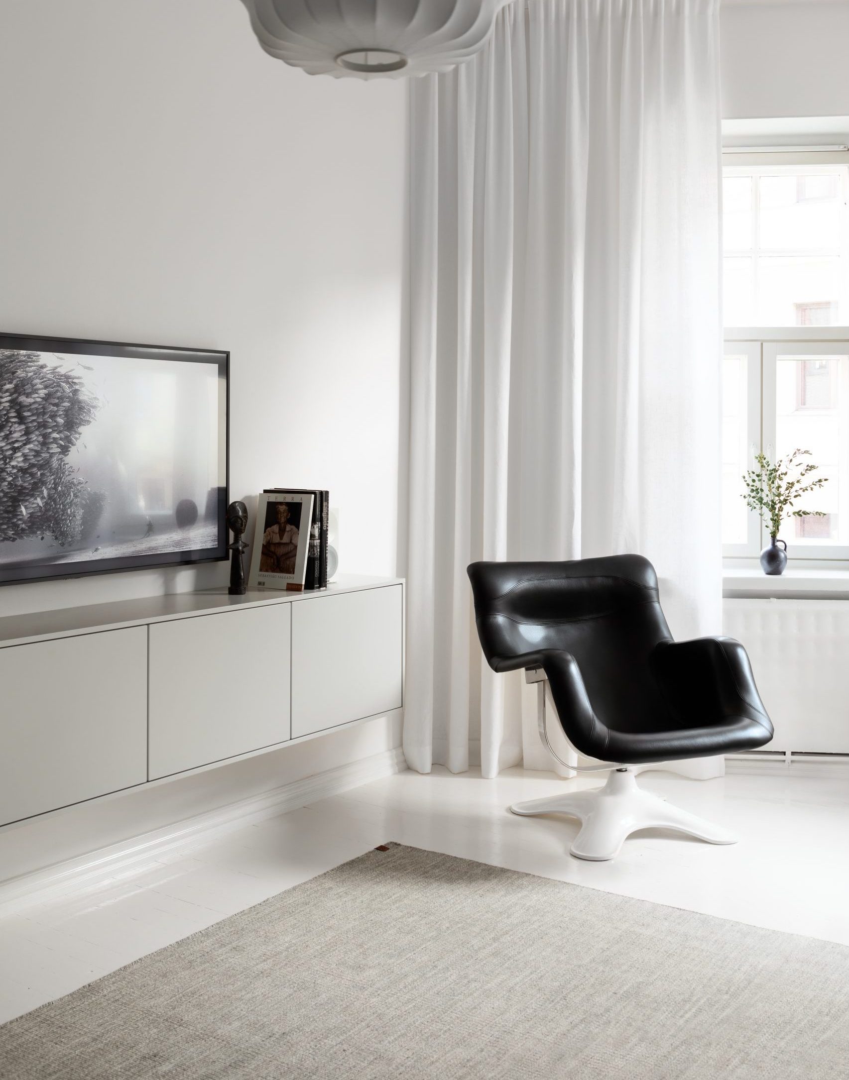 Blau säilytys olohuoneen leijuva tv-taso hiekanharmaa.